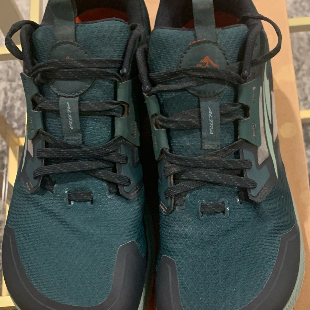 Altra Men's Shoes Lone Peak
